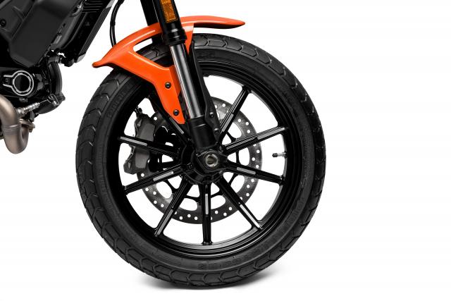 Ducati Scrambler Icon wheel