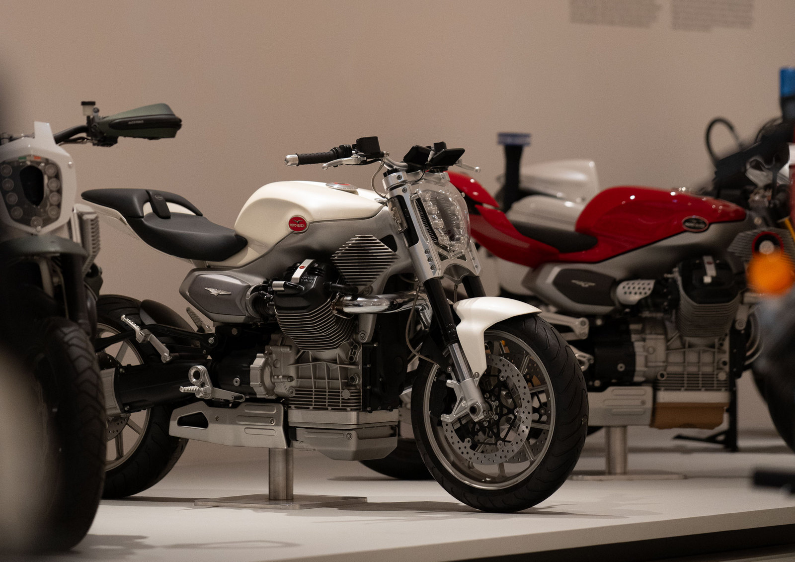 03-la-nuova-casa-di-moto-guzzi