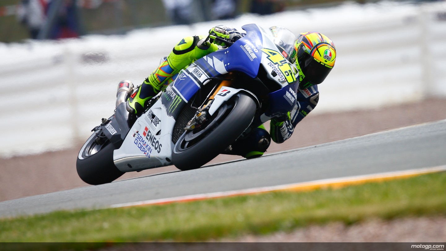 Валентино Роси полека но сигурно се враќа во форма 46rossimotogp s1d9876 original