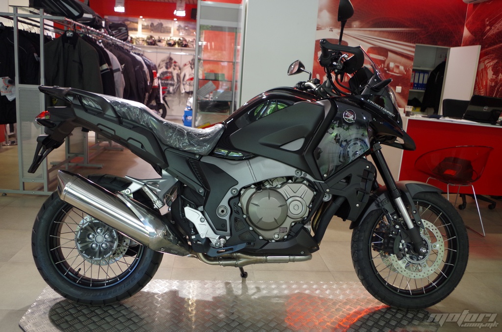 Honda VFR1200X 2013 honda-vfr1200x-2013-1