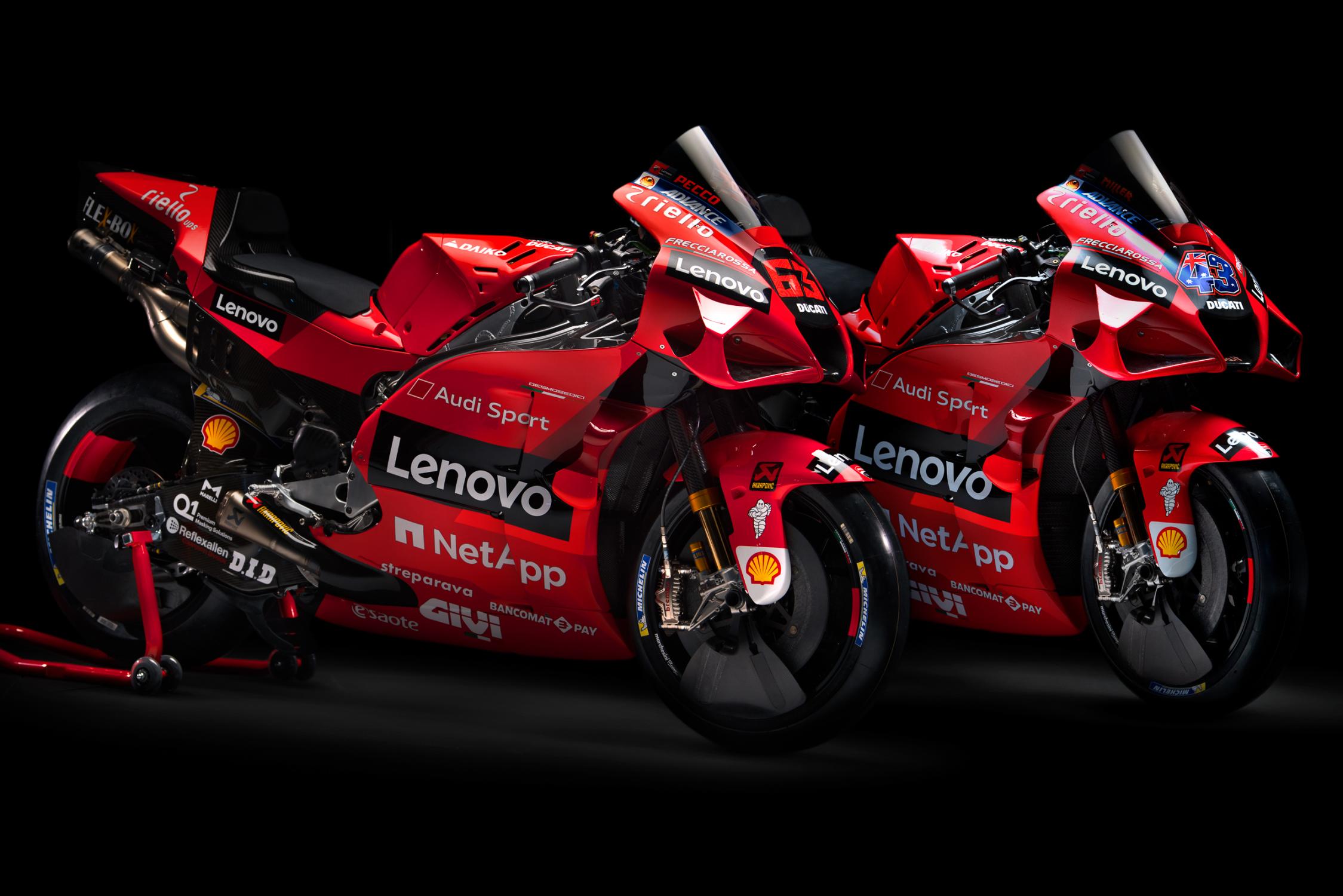 desmosedici gp 10 .gallery full top fullscreen