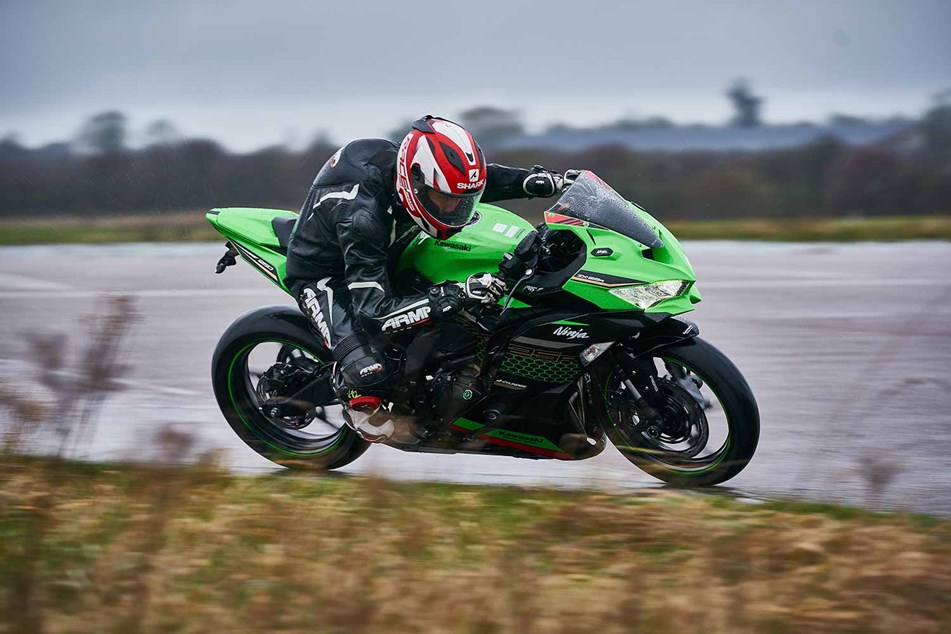 kawasaki zx25r 11