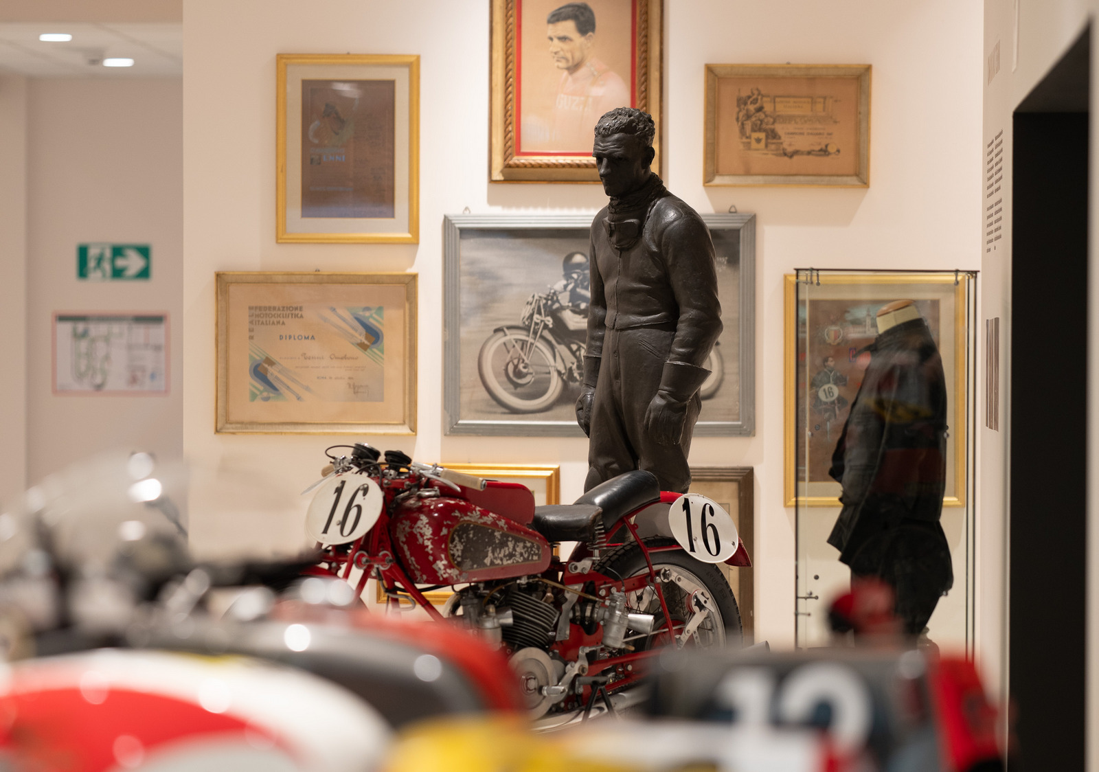 05 la nuova casa di moto guzzi