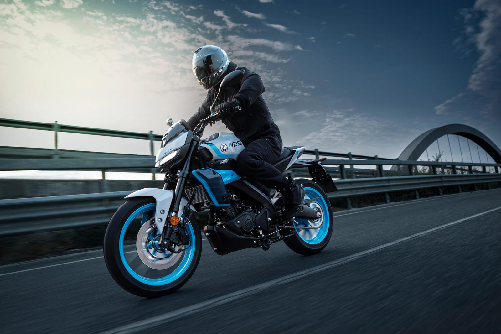 2027 Yamaha MT125A EU Ice Storm Action 001 01