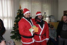 dedo_mraz_na_motor_420_20090716_1880986862
