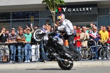 chris_pfeiffer_in_skopje_79_20101002_1024915340