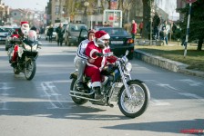 Дедо Мраз на мотор
