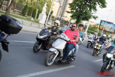Погледни два пати, спаси живот