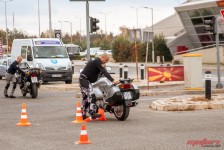 Безбедно управување на мотоцикл