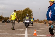 Безбедно управување на мотоцикл
