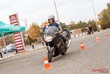Безбедно управување на мотоцикл