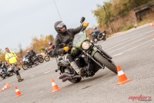 Безбедно управување на мотоцикл