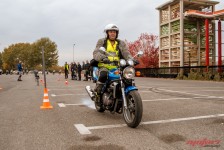 Безбедно управување на мотоцикл