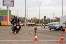 Безбедно управување на мотоцикл