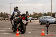 Безбедно управување на мотоцикл