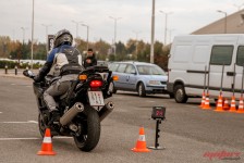 Безбедно управување на мотоцикл