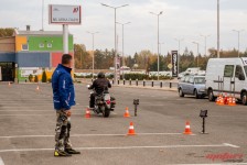 Безбедно управување на мотоцикл