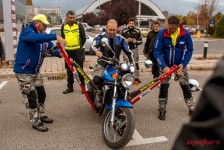 Безбедно управување на мотоцикл