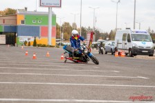 Безбедно управување на мотоцикл