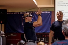 Безбедно управување на мотоцикл