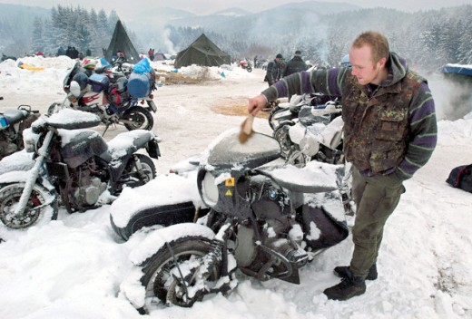 Доколку се одлучите да го паркирате моторот преку зимата, направете го тоа правилно.